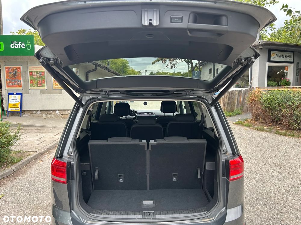 Volkswagen Touran 2.0 TDI BMT Highline DSG - 19