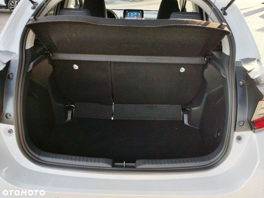 Toyota Yaris Hybrid 1.5 Style - 25