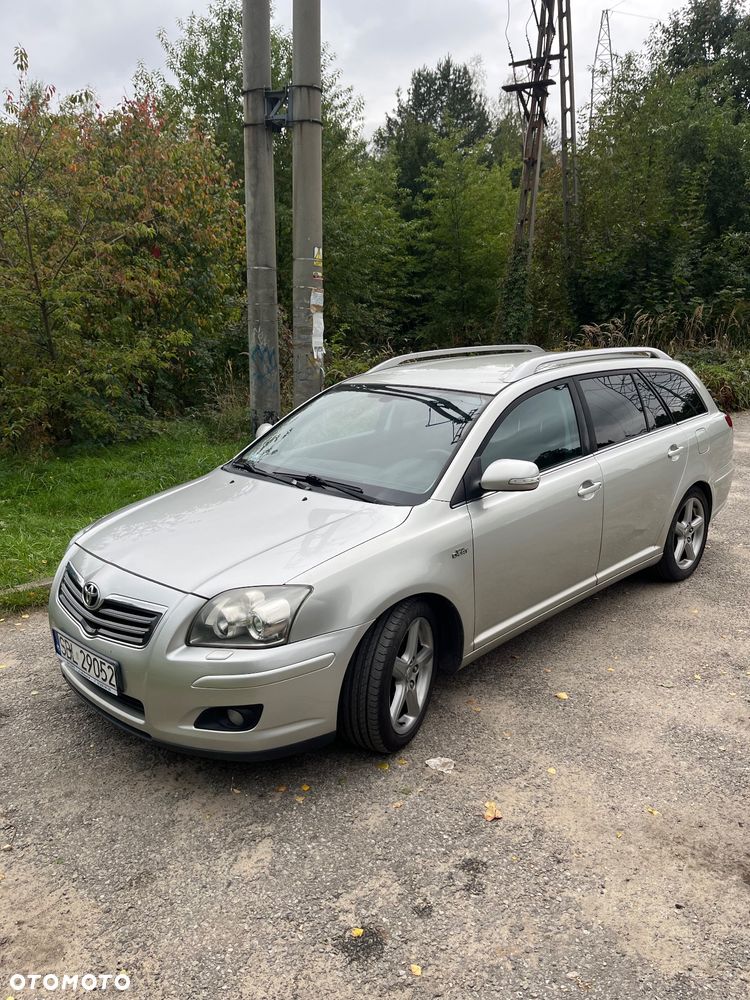Toyota Avensis 2.2 D-4D Prestige - 1