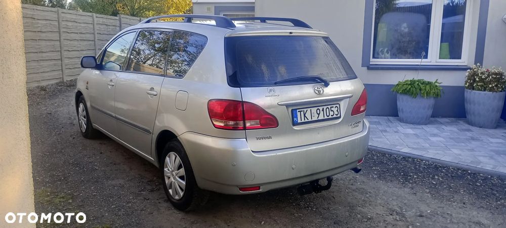 Toyota Avensis Verso