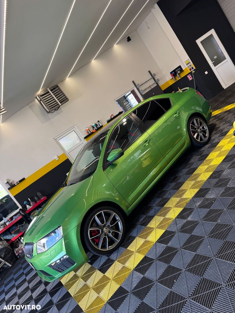 Skoda Octavia 2.0 TSI RS - 3