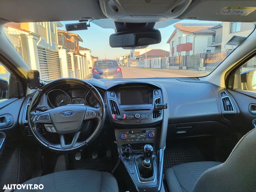 Ford Focus 2017 photo 5