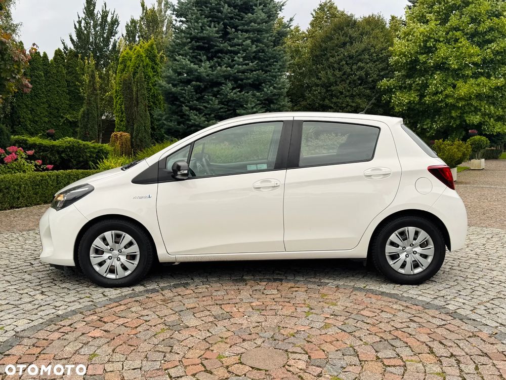 Toyota Yaris - 4