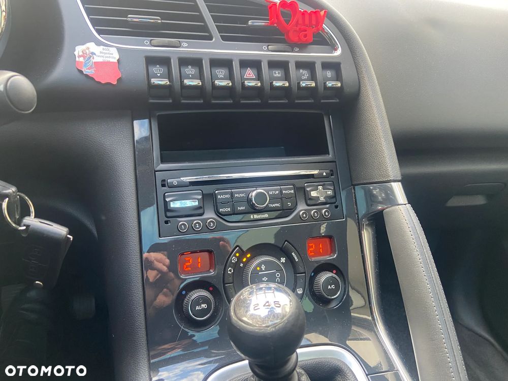 Peugeot 3008 155 THP Premium - 8