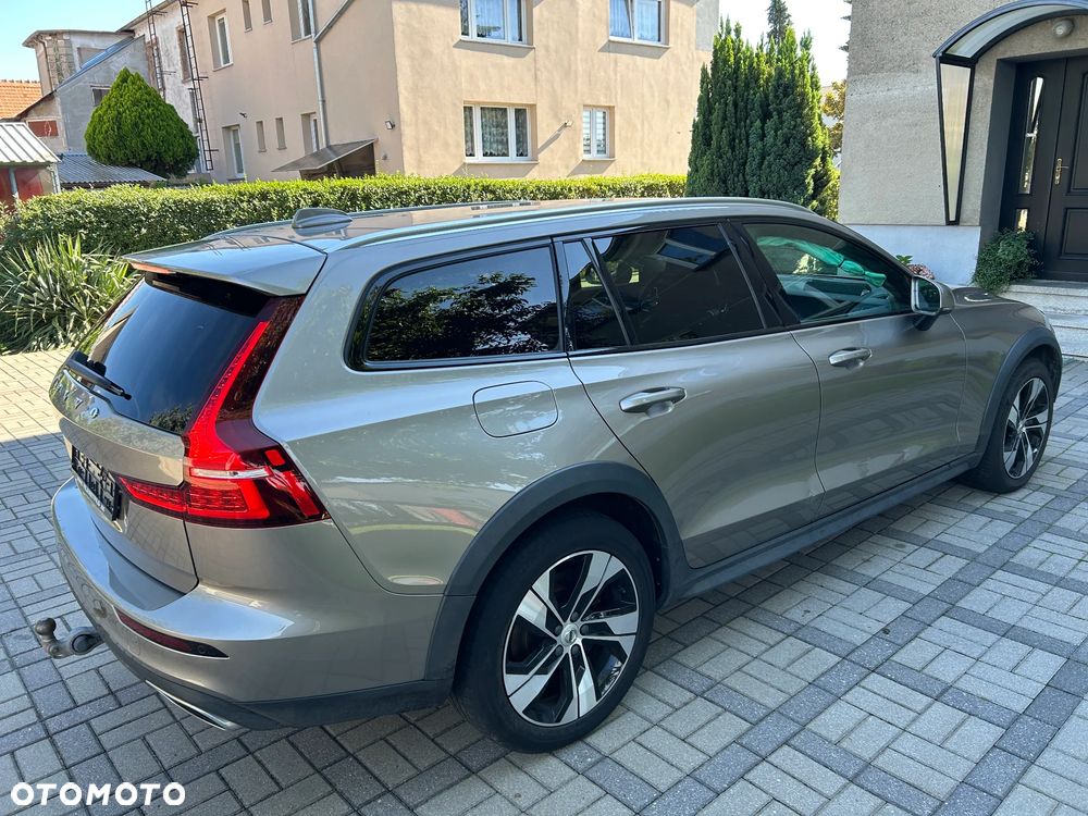 Volvo V60 Cross Country D3 Drive-E Momentum - 9