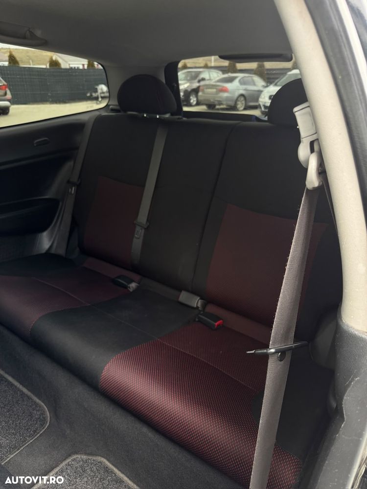 Honda Civic 1.6i 3 Door ES - 7