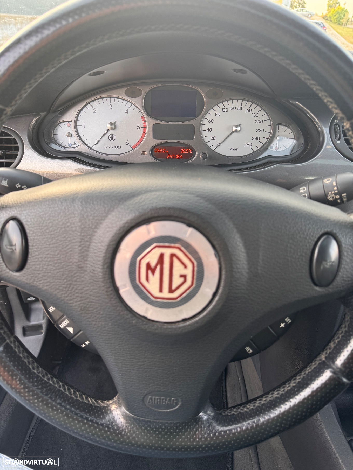 MG ZT ZT-T 2.0 CDTi 135 Extreme - 32