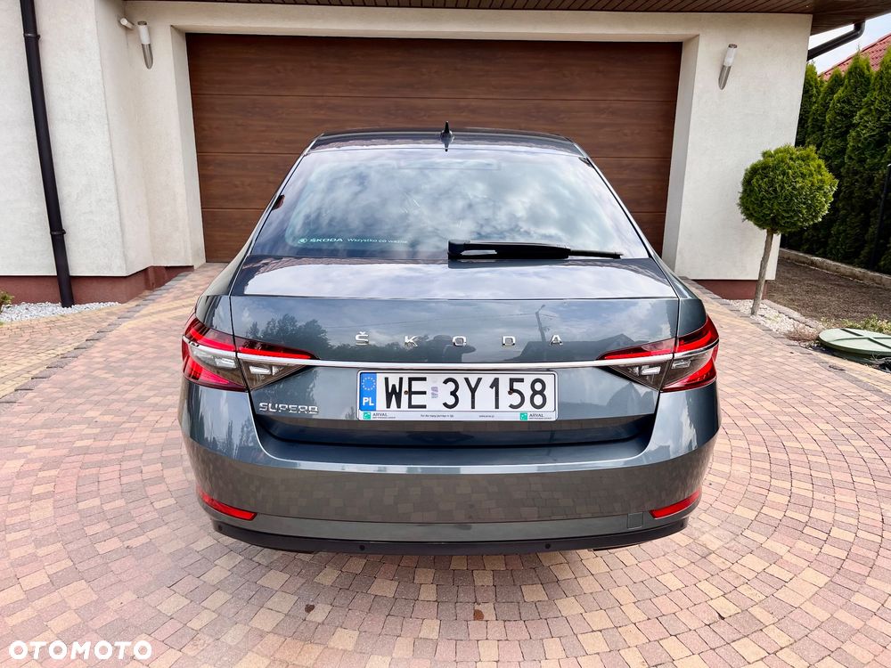 Skoda Superb ver-2-0-tdi-scr-ambition-dsg - 31