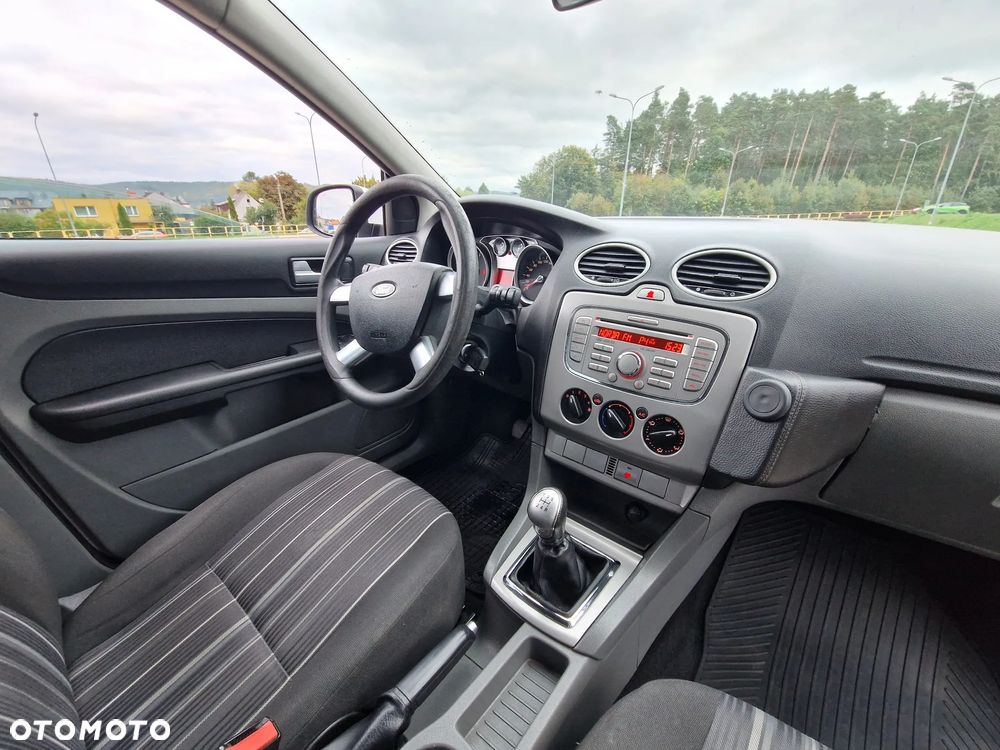 Ford Focus - 8