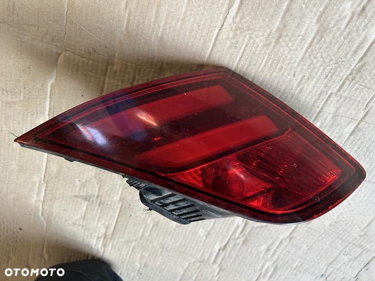 Lampa prawy tył w klapę Peugeot 308 II T9 13-17 9677818280 - 10