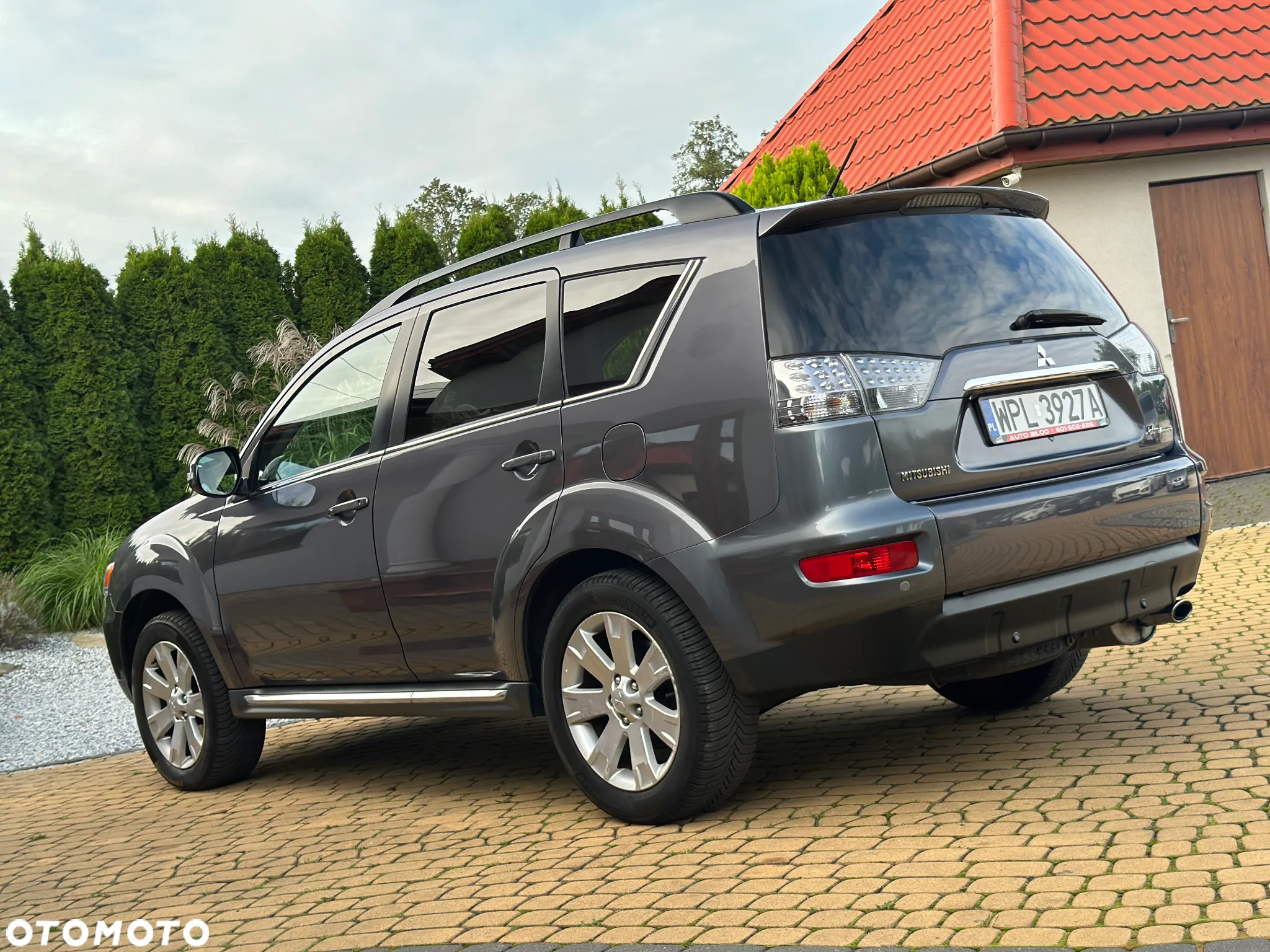 Mitsubishi Outlander - 37