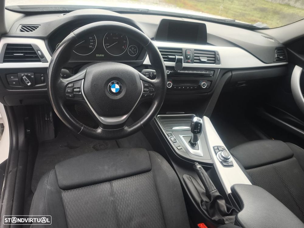 BMW 318 d Aut. Sport Line - 2