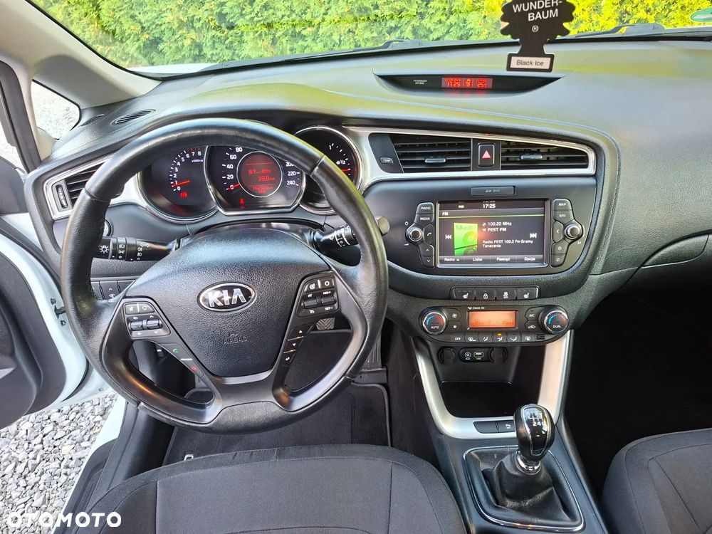 Kia Ceed 1.4 CVVT Dream Team Edition - 5