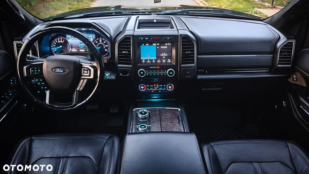 Ford Expedition ver-5-4-xlt-4wd - 14