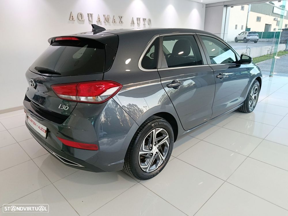 Hyundai i30 1.6 CRDI STyle Plus - 44