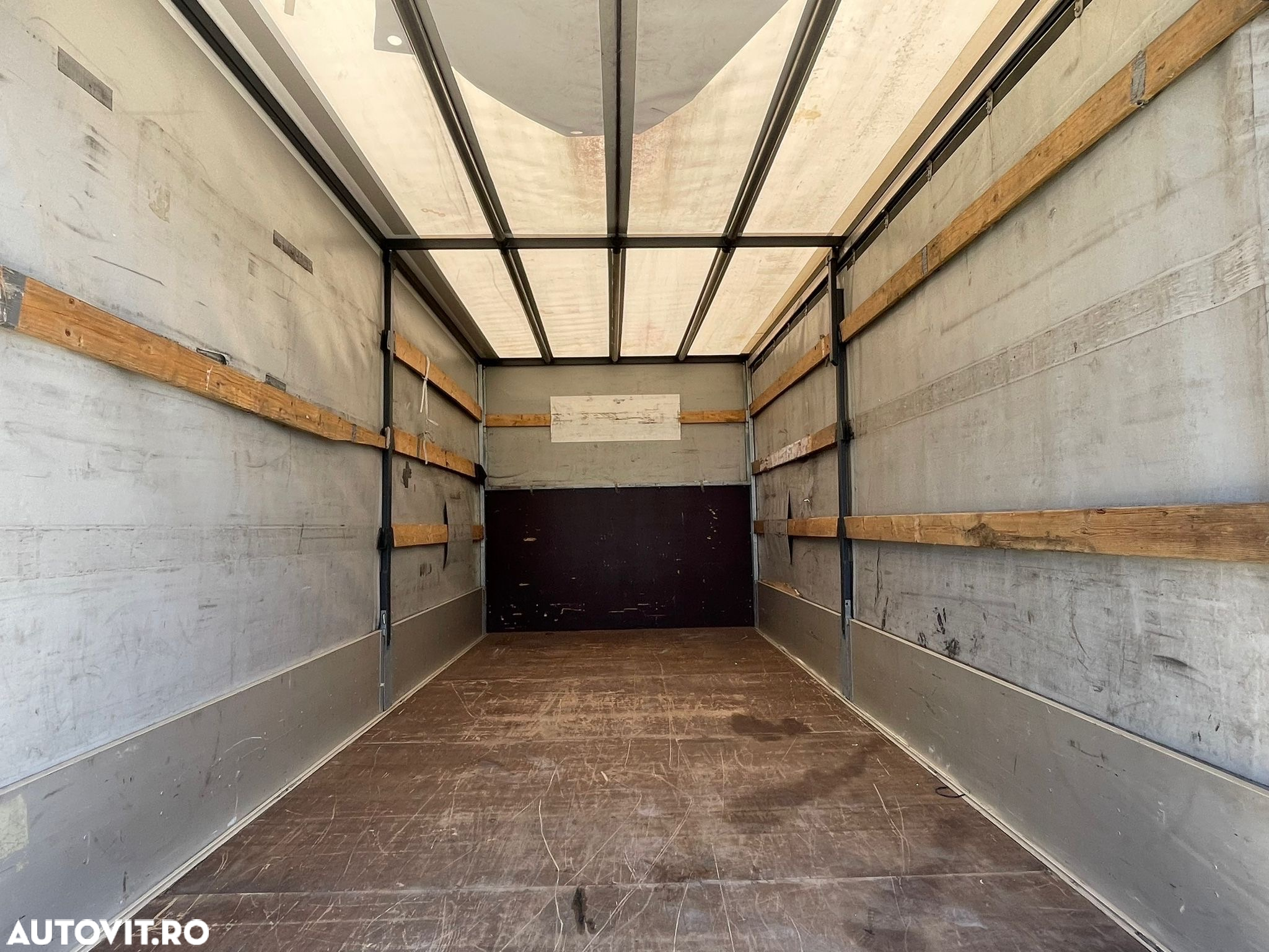 Volkswagen Crafter 10 EUROPALETI AXA DUBLA SPATE - 10