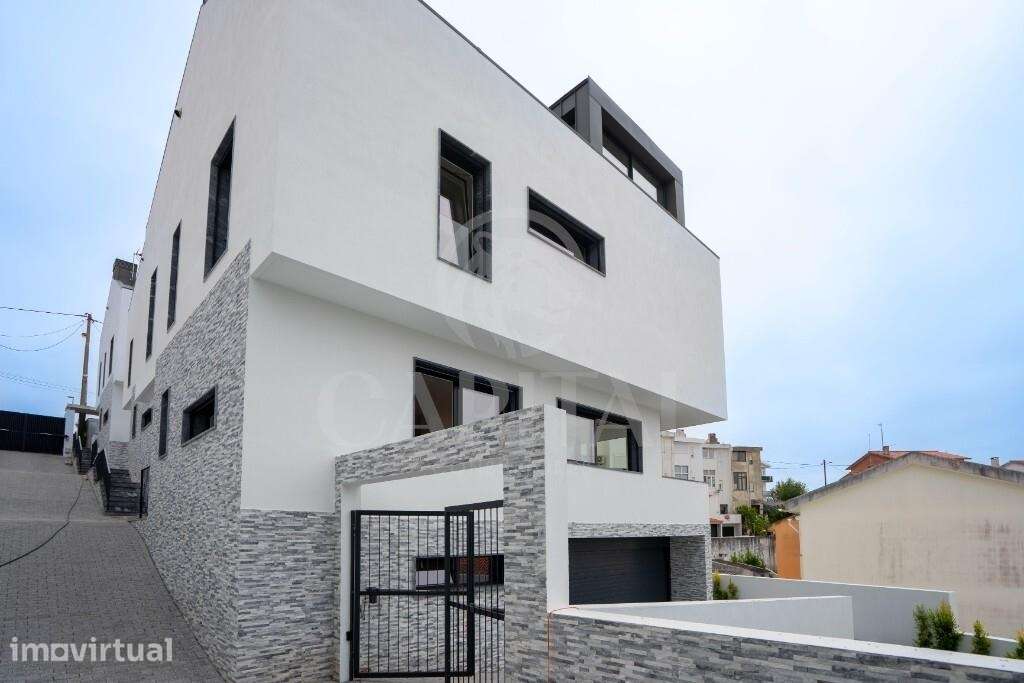 MORADIA T4 COM PISCINA PRIVATIVA | CONDOMÍNIO EXCLUSIVO | AMOREIRA, CA - Grande imagem: 5/57