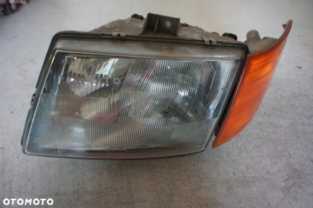 MERCEDES VITO LAMPA LEWY PRZÓD - 1
