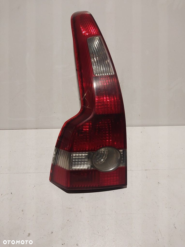 Volvo v 50 kombi tylna lewa lampa tył lewy