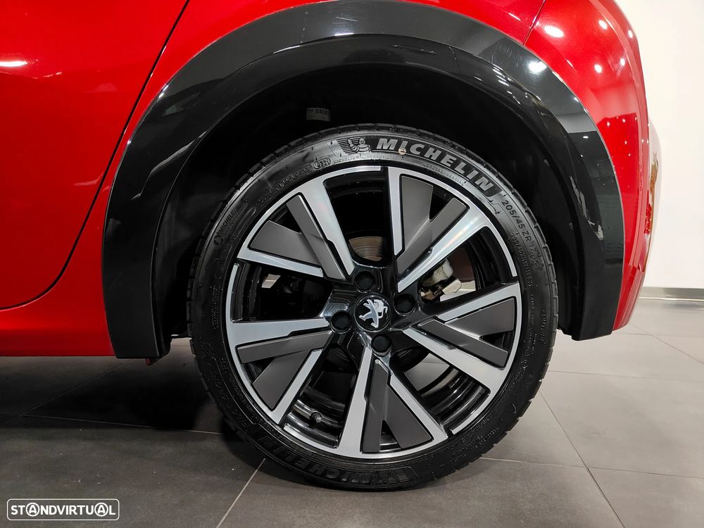 Peugeot 208 1.2 PureTech GT Line EAT8 - 24