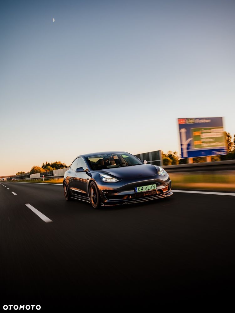 Tesla Model 3 Performance AWD - 1