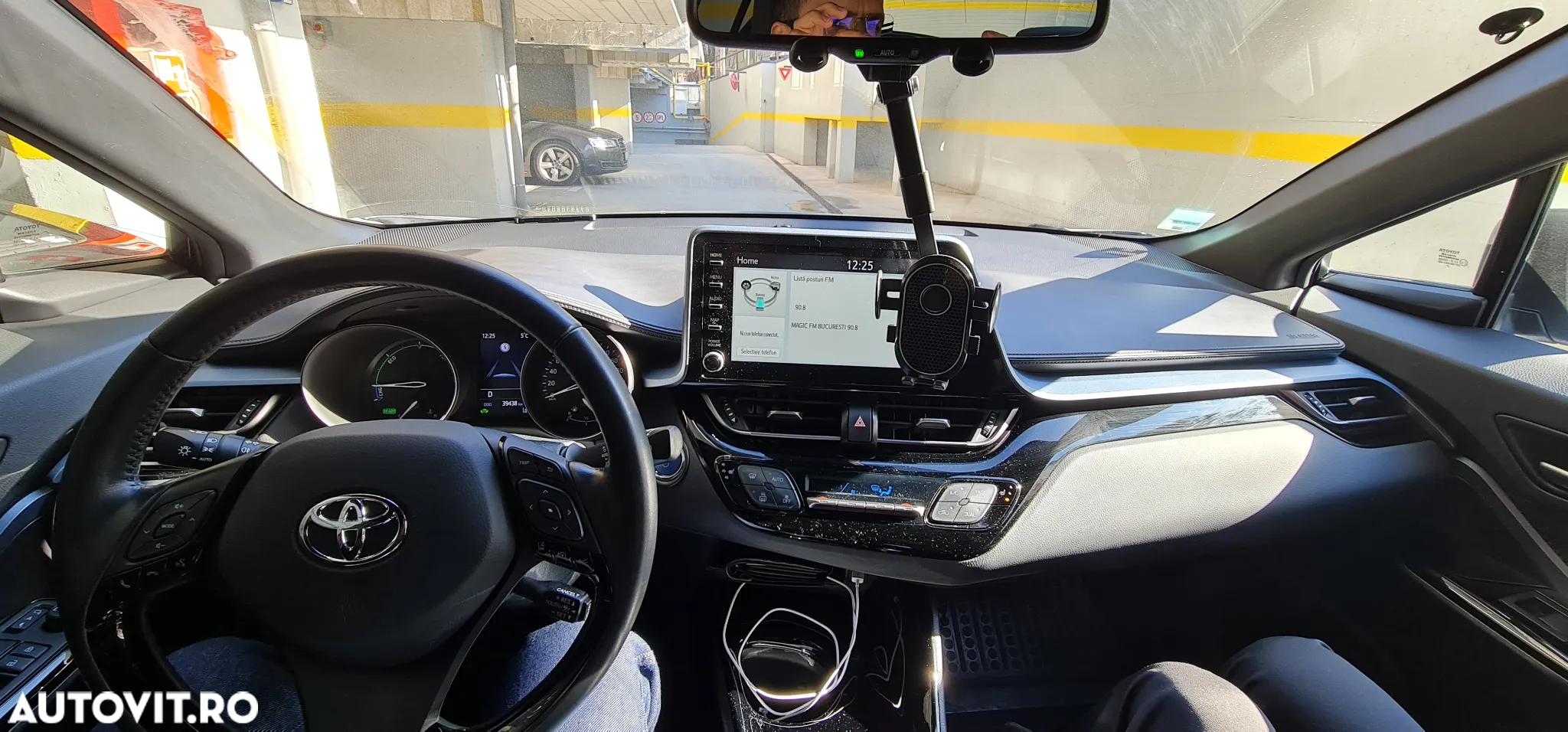 Toyota C-HR 1.8 HSD 4x2 CVT C-ult - 5