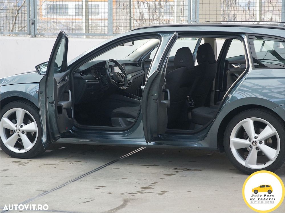 Skoda Octavia Combi Diesel 2.0 TDI DSG Style - 18