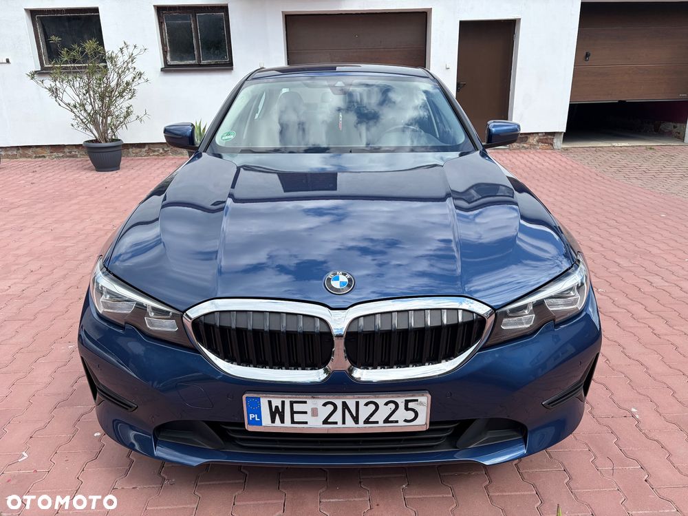 BMW Seria 3 318d - 1