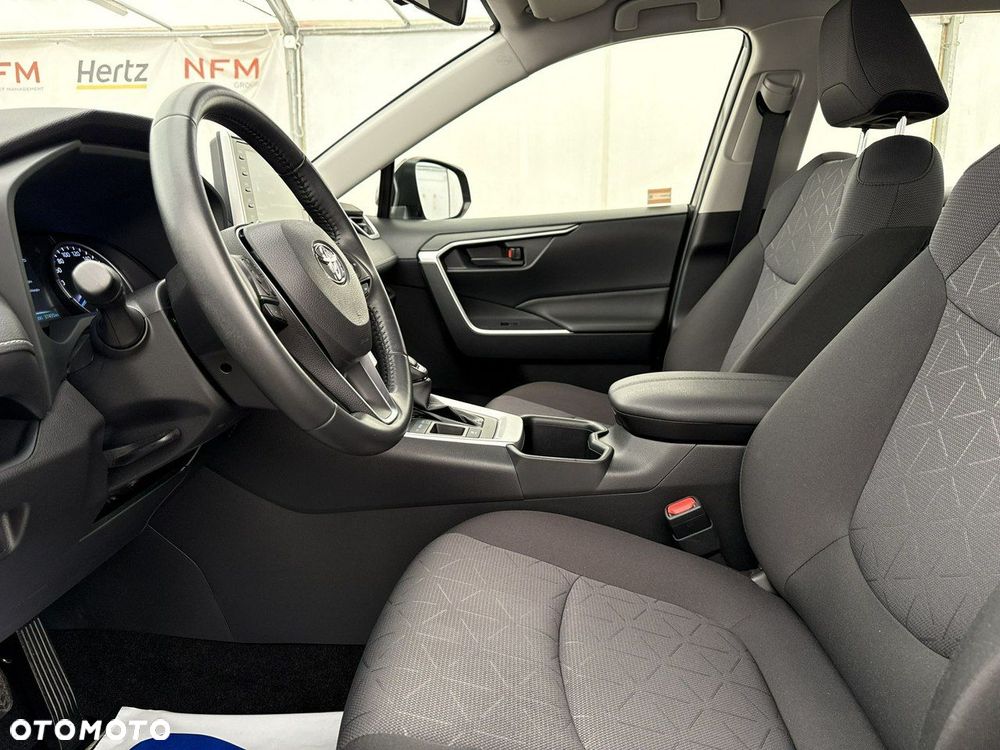 Toyota RAV4 - 13