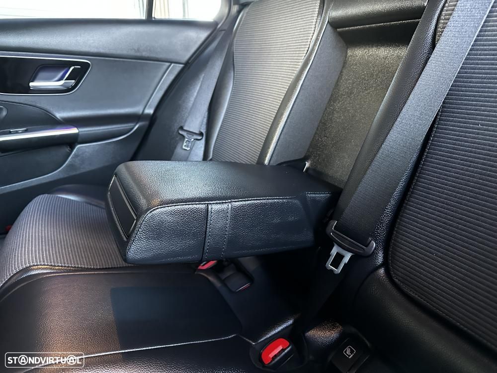 Mercedes-Benz C 300 e T 9G-TRONIC Avantgarde - 51