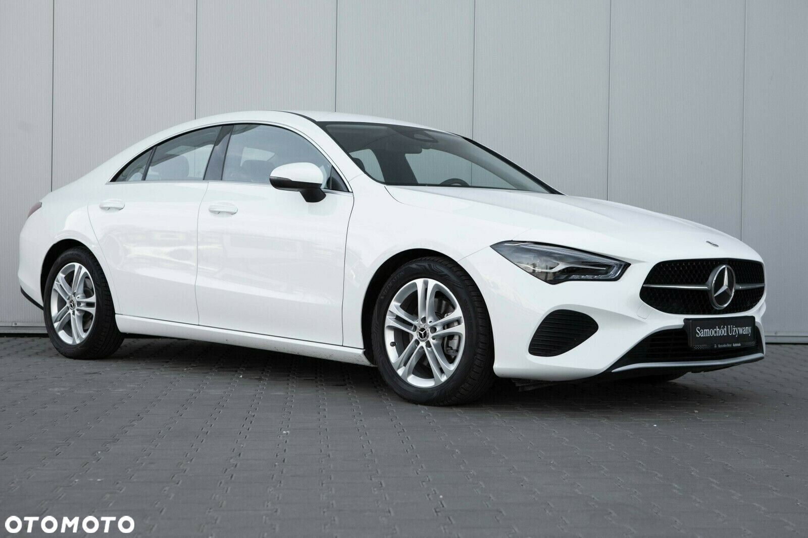 Mercedes-Benz CLA 200 7G-DCT - 3