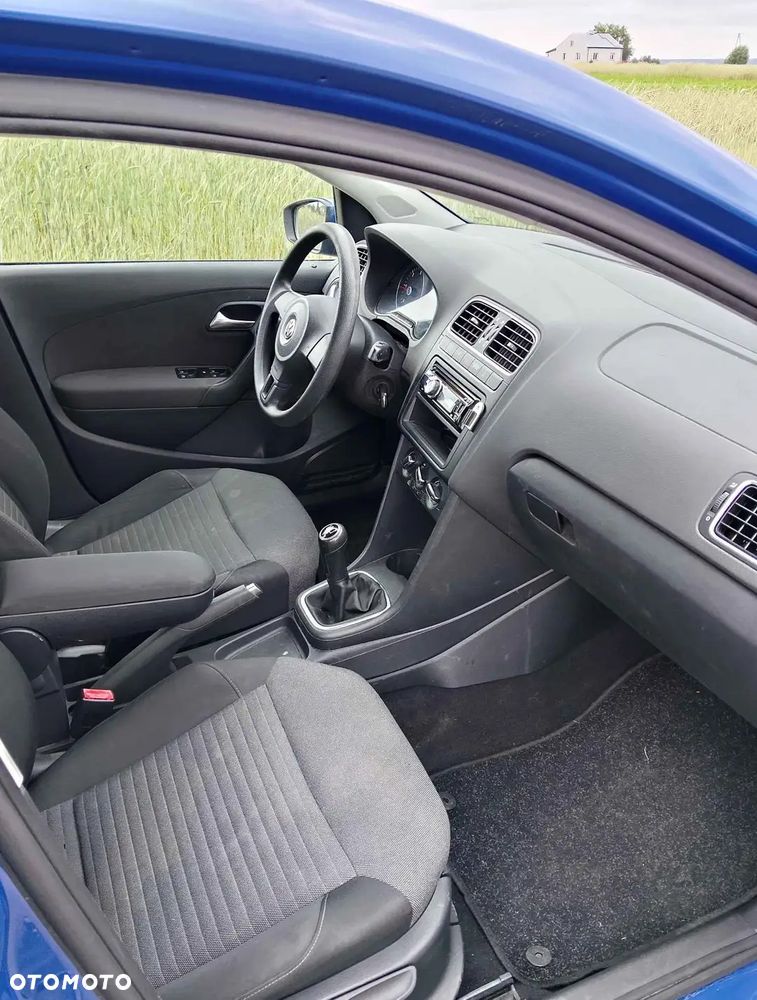 Volkswagen Polo - 8