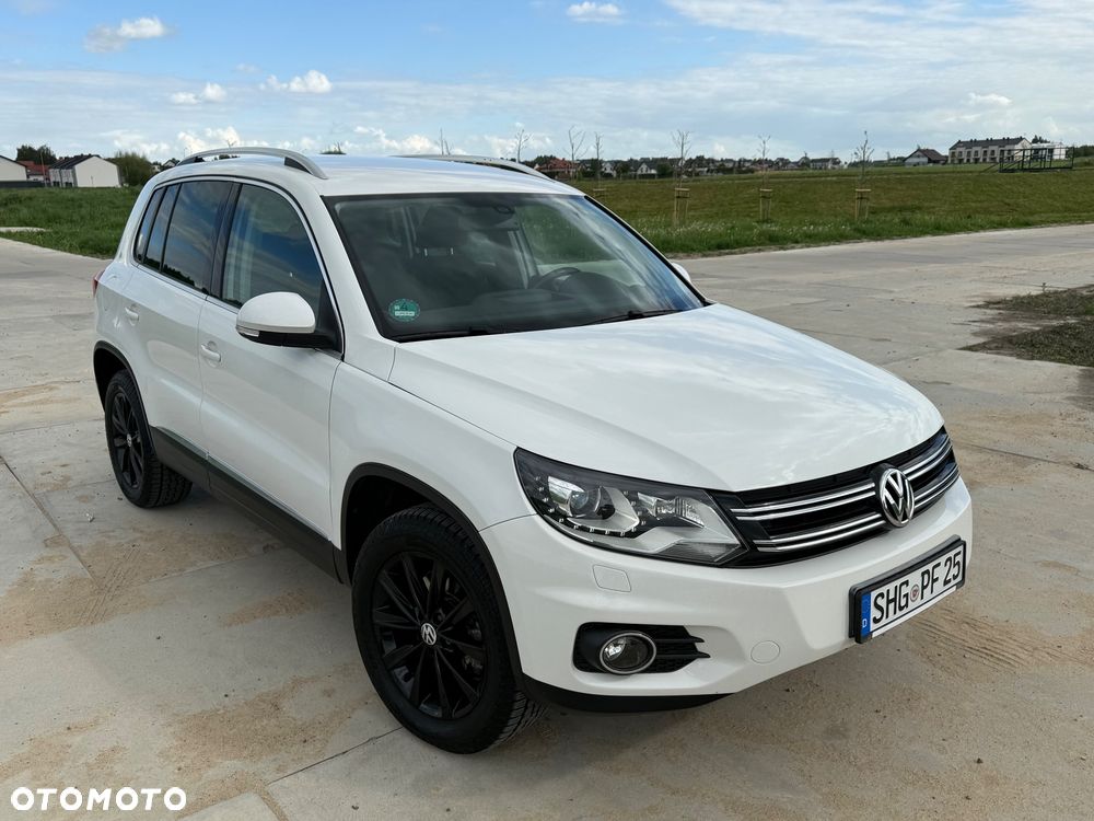 Volkswagen Tiguan 2.0 TDI DPF 4Motion BlueMotion Technology DSG Exclusive - 16