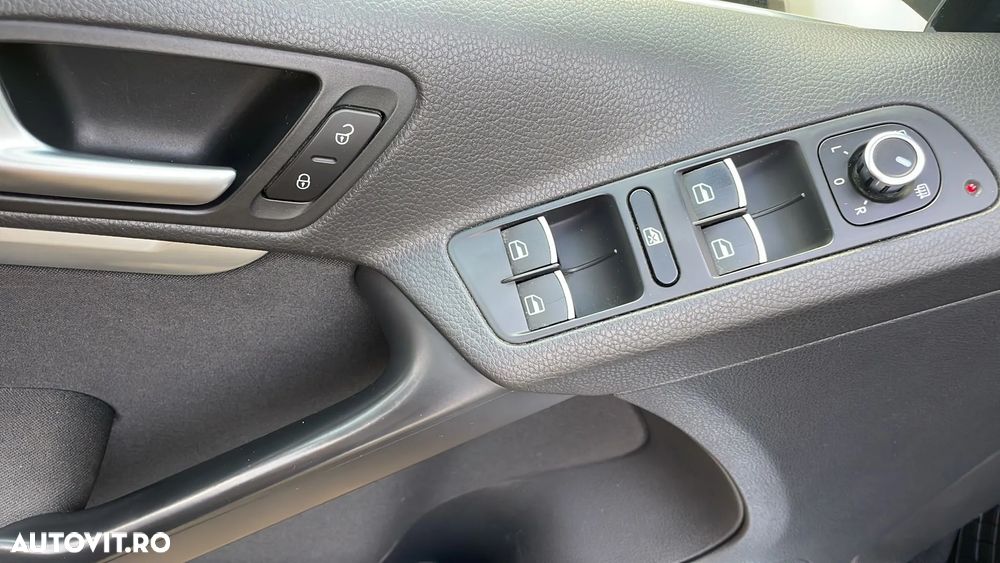 Volkswagen Tiguan - 15