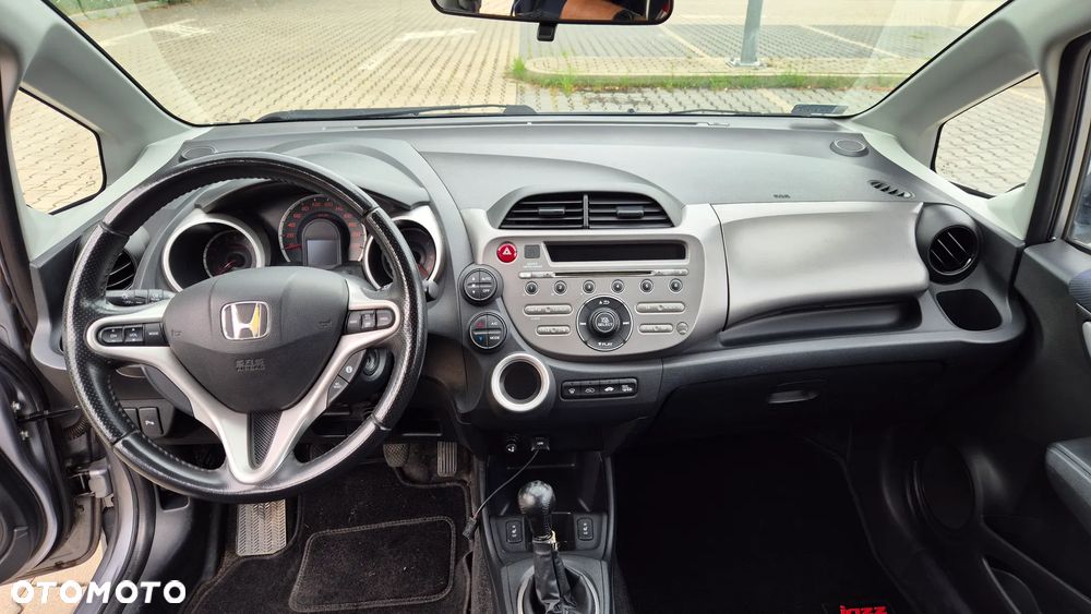 Honda Jazz 1.4 Executive - 11
