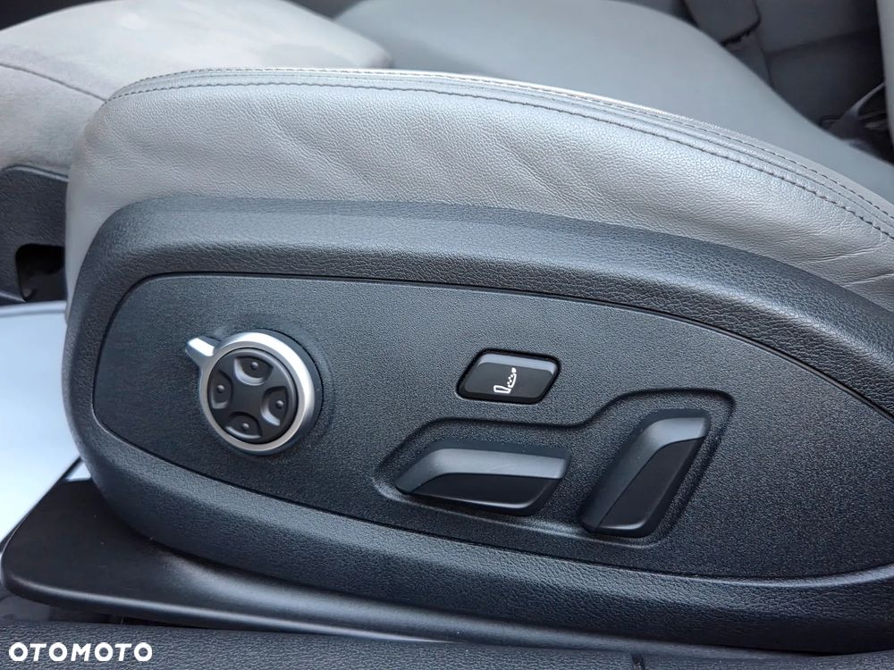 Audi A4 Avant 35 TFSI S tronic S line - 14