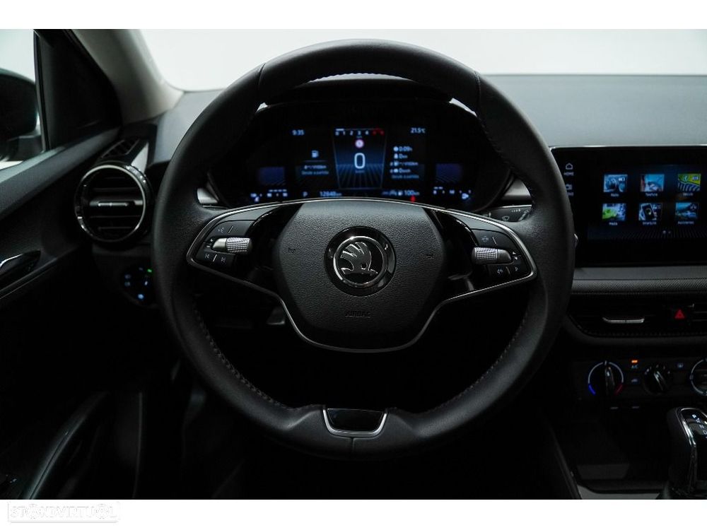 Skoda Fabia 1.0 TSI Selection DSG - 18