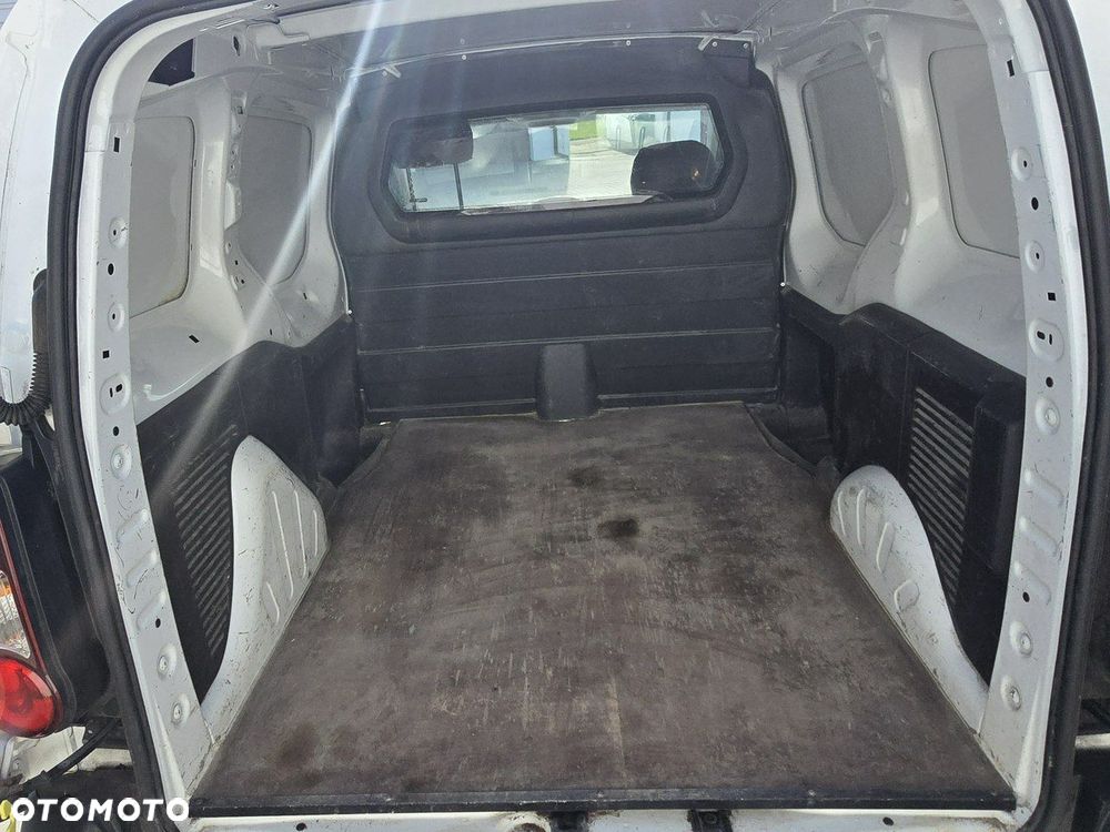 Peugeot Partner - 10