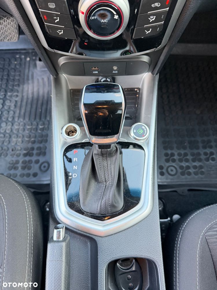 SsangYong/KGM Tivoli 1.6 Sapphire - 9