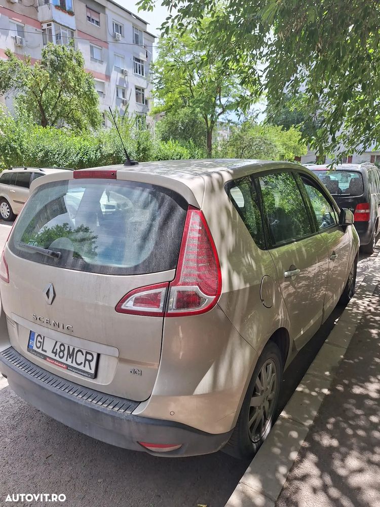 Renault Scenic 1.9dCi Privilege - 3