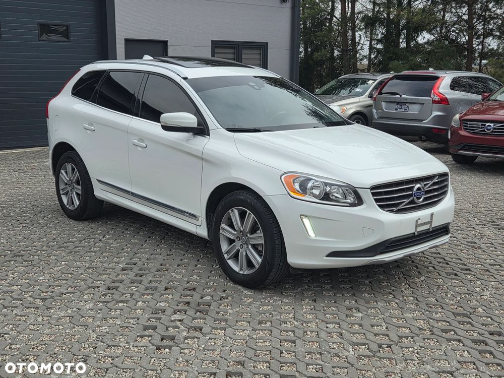 Volvo XC 60 T5 Drive-E Momentum - 2