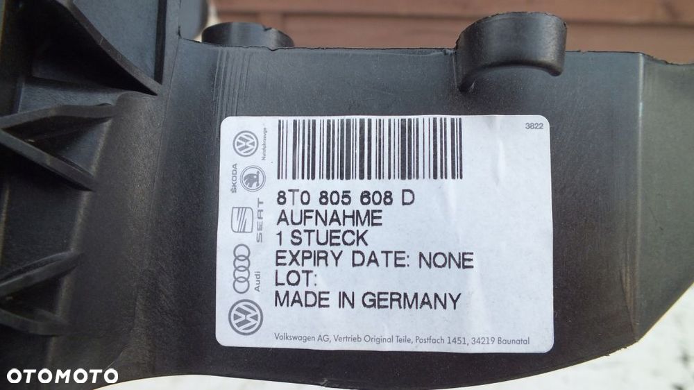 8t0805608d AUDI A5 MOCOWANIE LAMPY PRZEDNIE PRAWE - 2