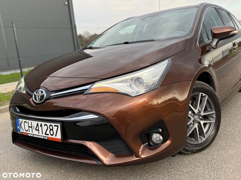 Toyota Avensis Touring Sports 1.8 Edition S+ - 4