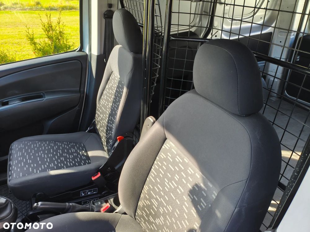 Opel Combo - 4
