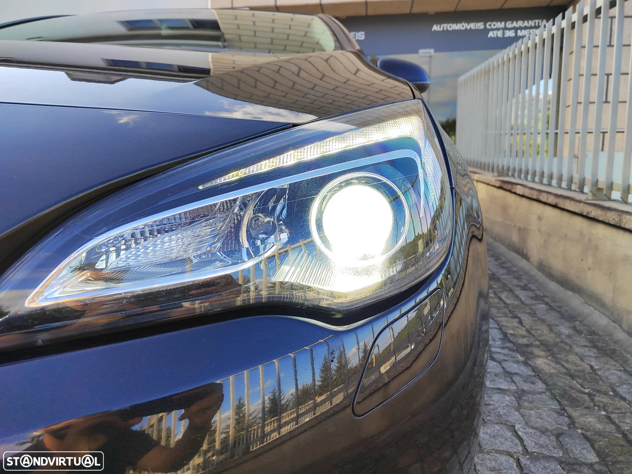 Opel Astra GTC 1.6 CDTi S/S - 12