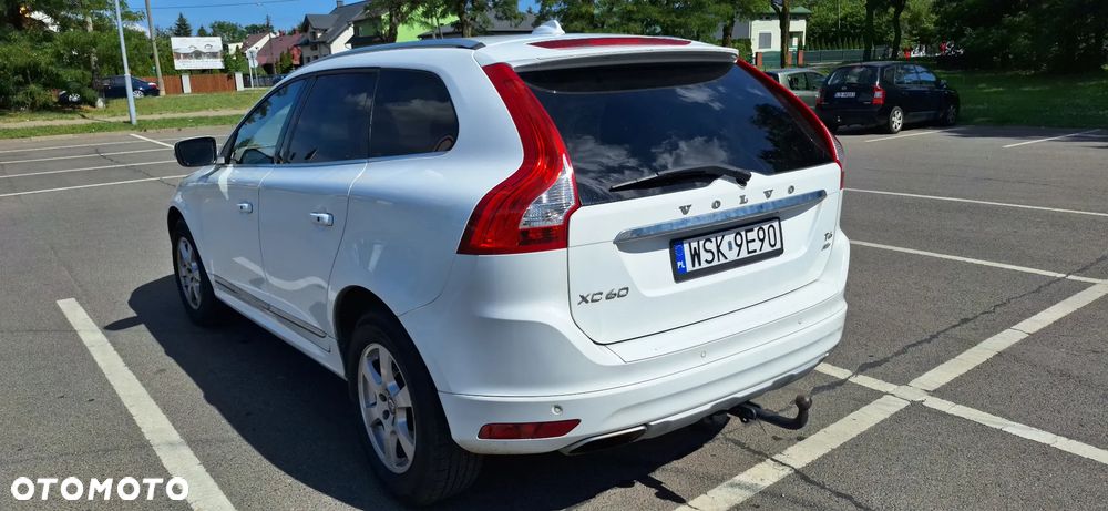 Volvo XC 60 T6 AWD Drive-E Momentum - 5