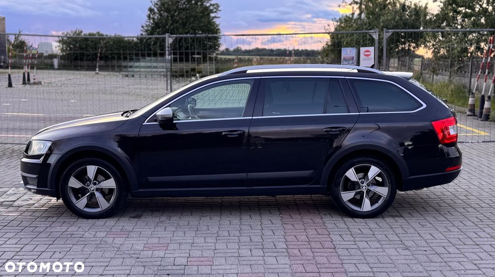 Skoda Octavia Scout 2.0 TDI 4x4 - 7