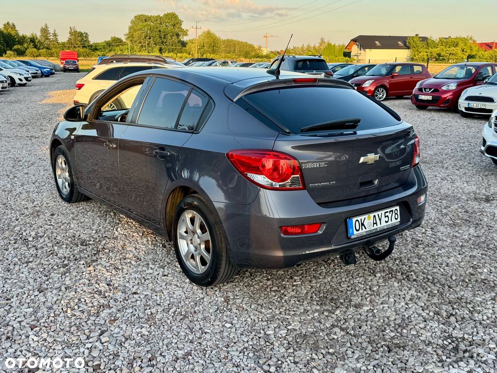 Chevrolet Cruze - 29