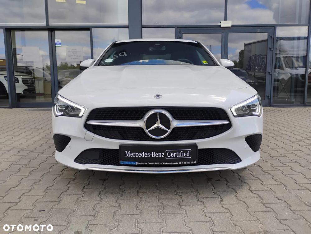 Mercedes-Benz CLA 180 Progressive 7G-DCT - 2