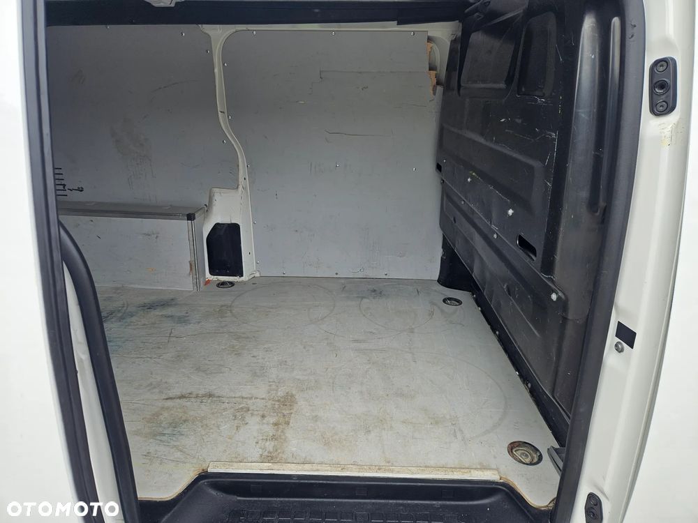 Peugeot Expert - 11